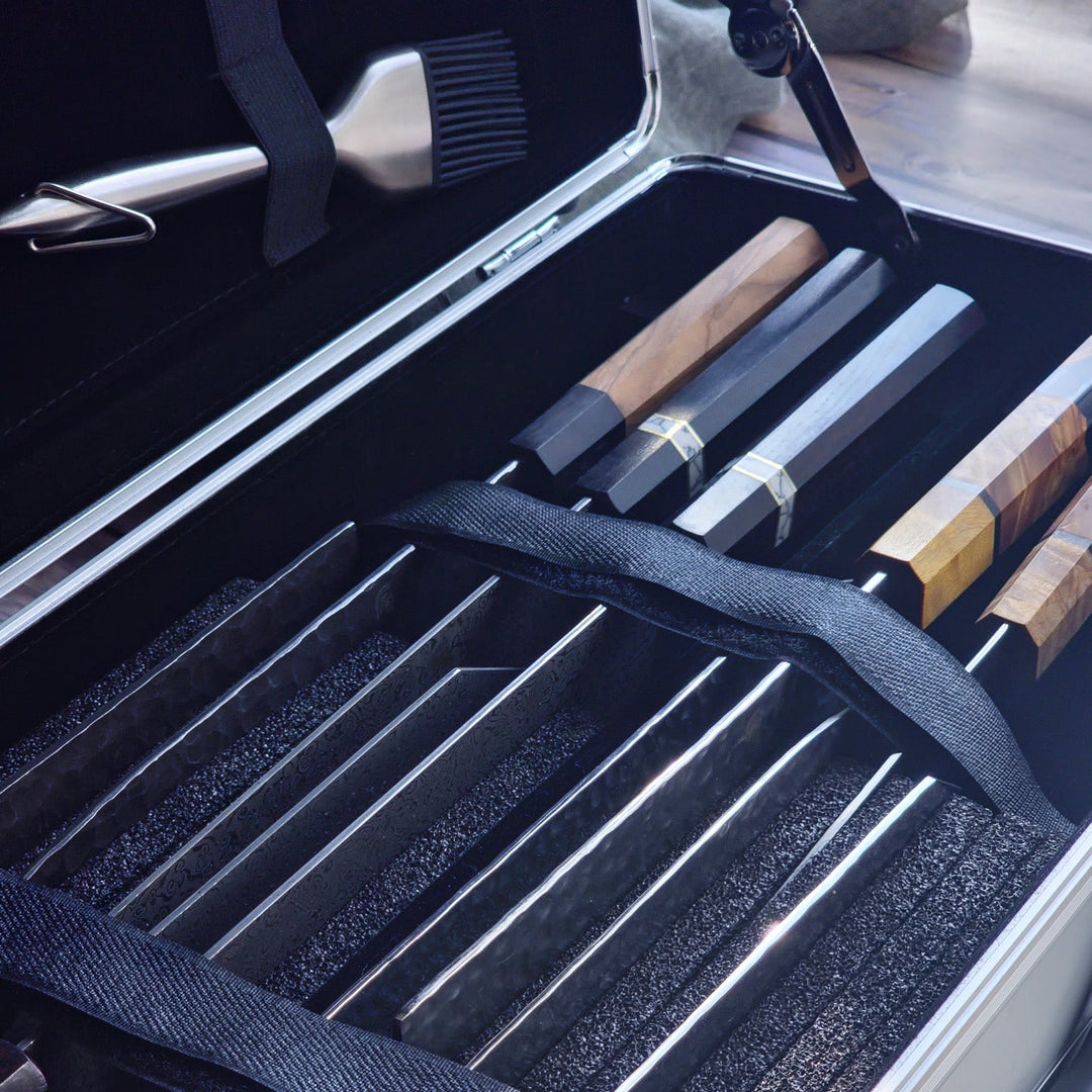 Aluminium knife case