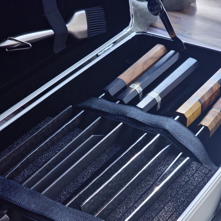 Aluminium knife case