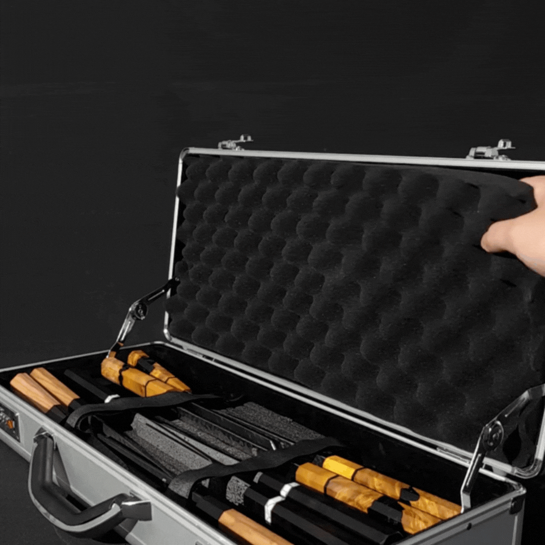 Utensil compartment of Hephais knife case