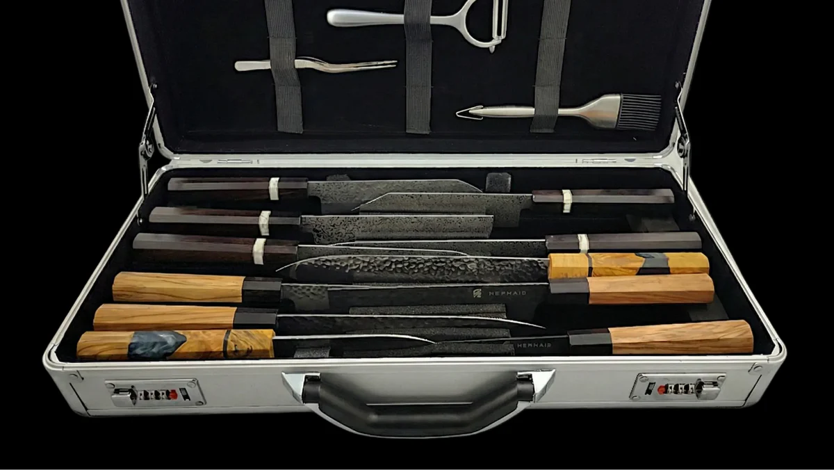 Fits 14 Knives — Up to 50cm